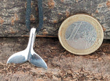 Walflosse 128 mit Schlangenkette - Silber