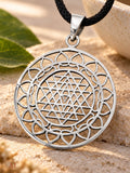 Sri Yantra 130 mit Schlangenkette - Silber