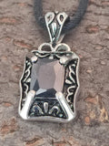 Anhänger 124 schwarzer Stein - Edelstahl