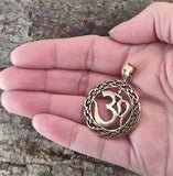 Anhänger 01 Om / Aum - Bronze