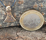 Anhänger 33 Axt - Bronze