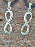 Unendlichkeitszeichen 258 mit Schlangenkette - Silber
